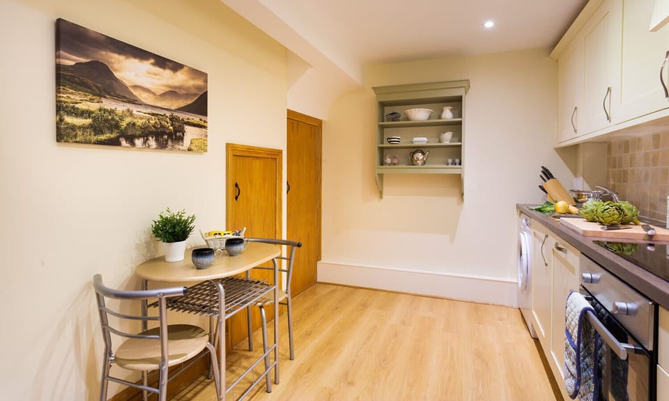 Cottage | Interior