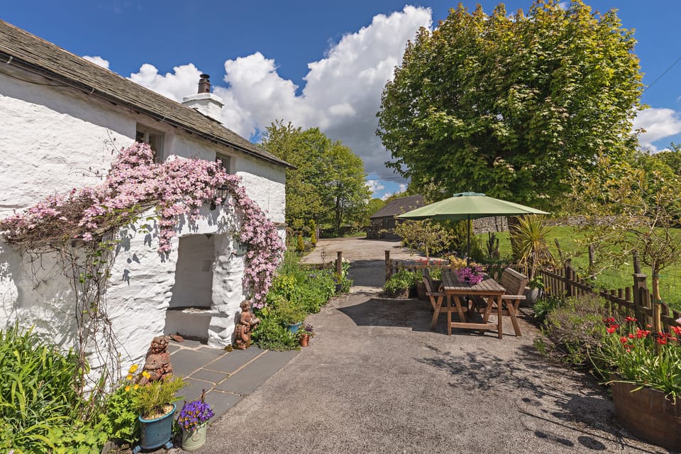 Cottage | Interior