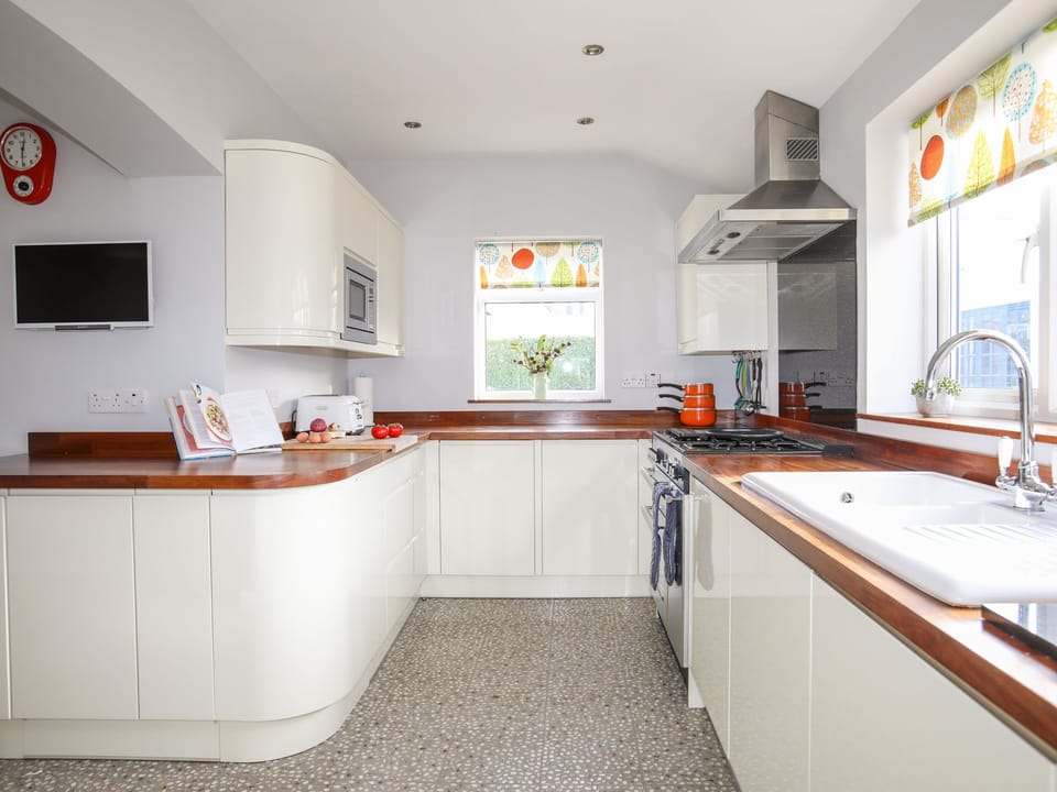 Cottage | Interior