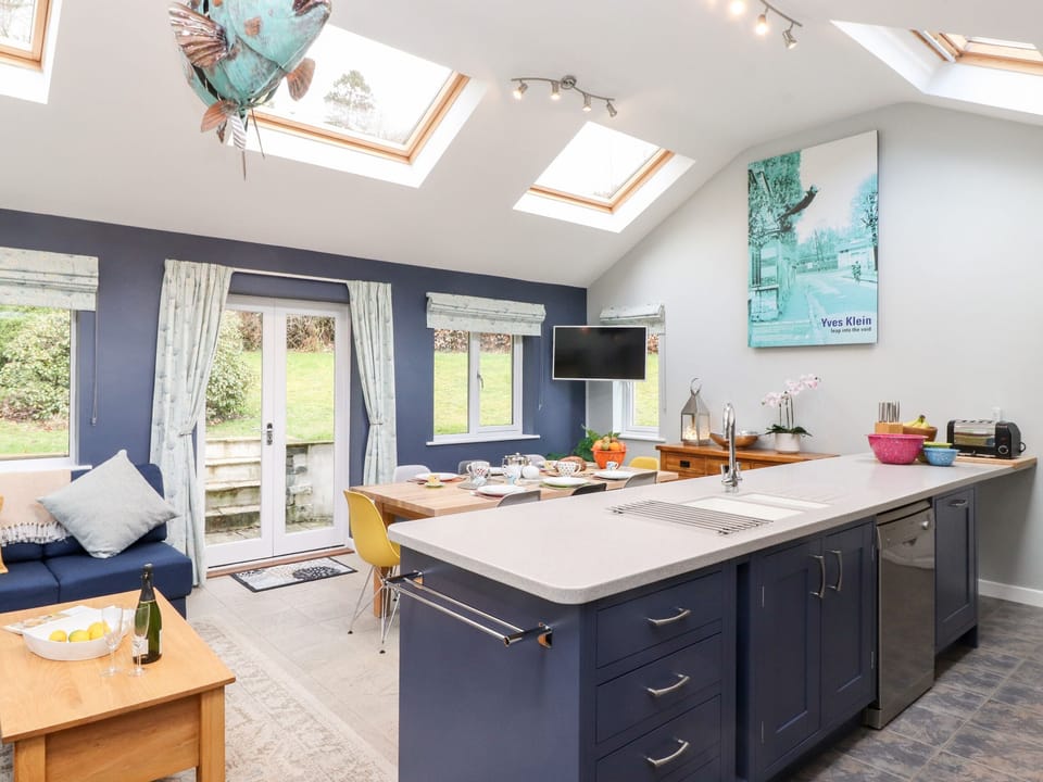 Cottage | Interior
