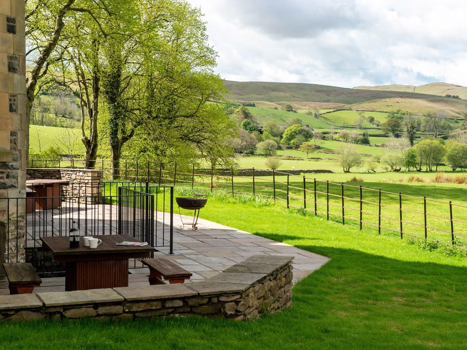 Cottage | Property grounds
