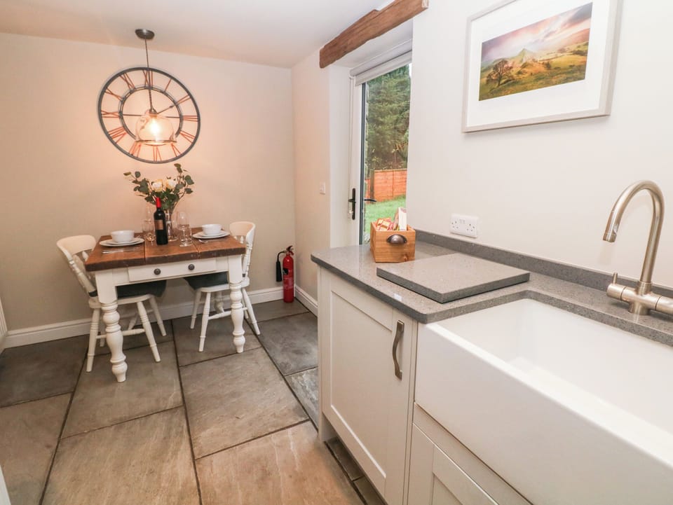 Cottage | Interior