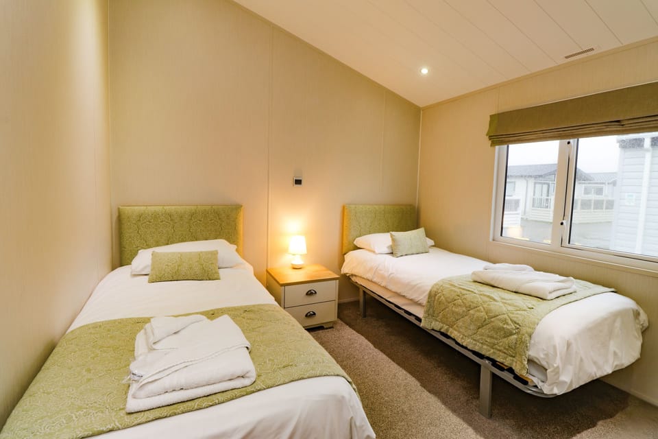 3 Bedroom Lodge at Pevensey Bay Cottage in Eastbourne