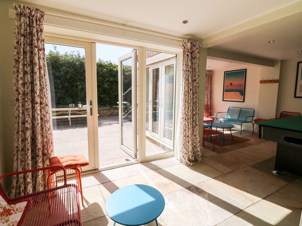 Cottage | Interior