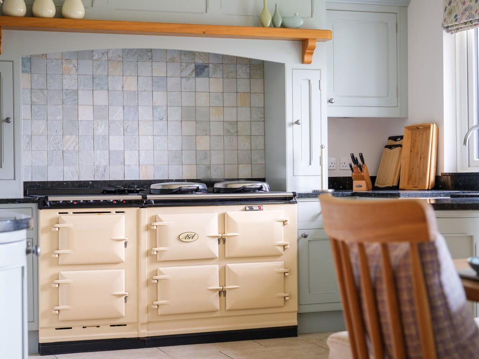Cottage | Interior