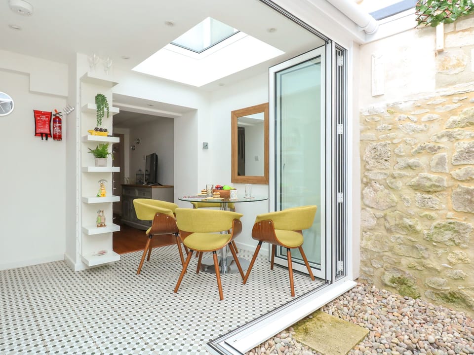 Cottage | Interior