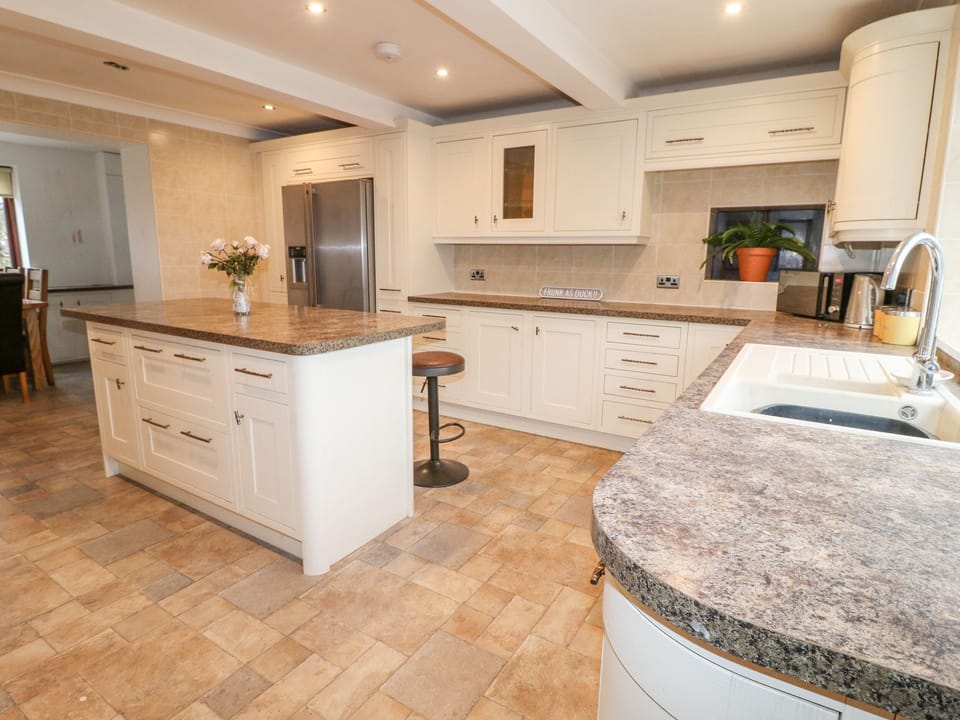 Cottage | Interior
