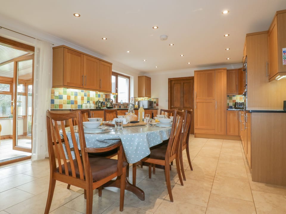Cottage | Interior
