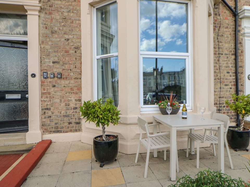 Cottage | Balcony