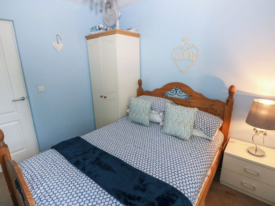 Cottage | 1 bedroom, individually decorated, individually furnished, free WiFi