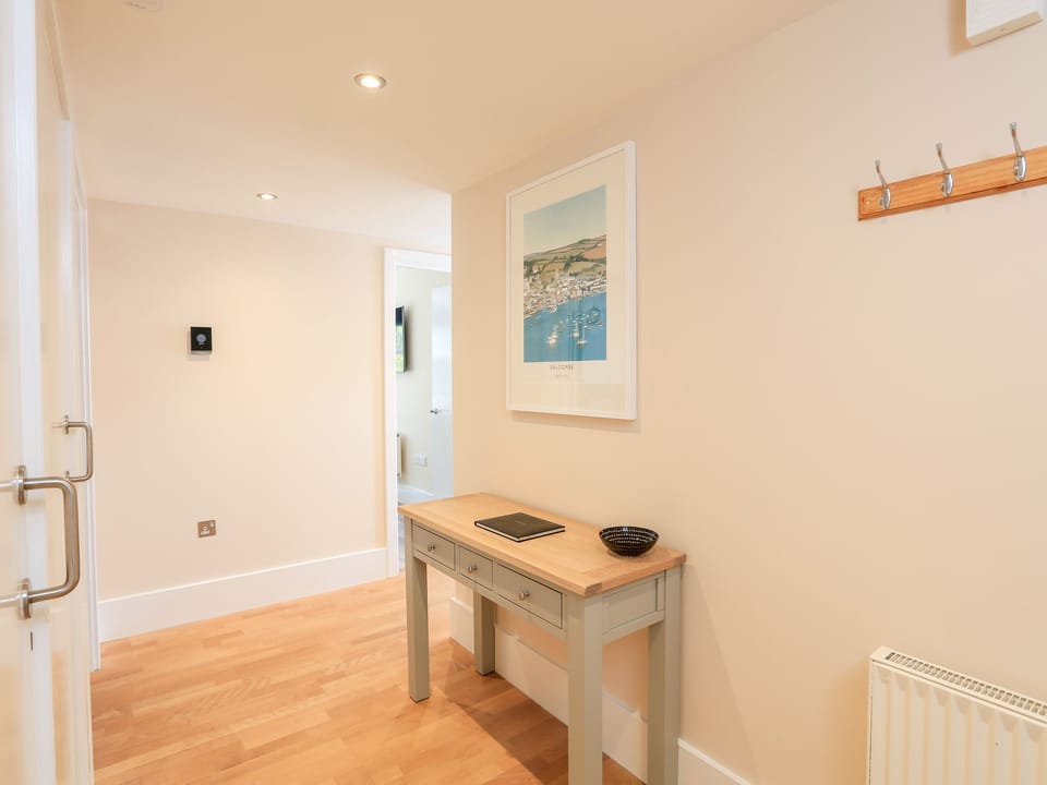 Cottage | 2 bedrooms, individually decorated, individually furnished, free WiFi