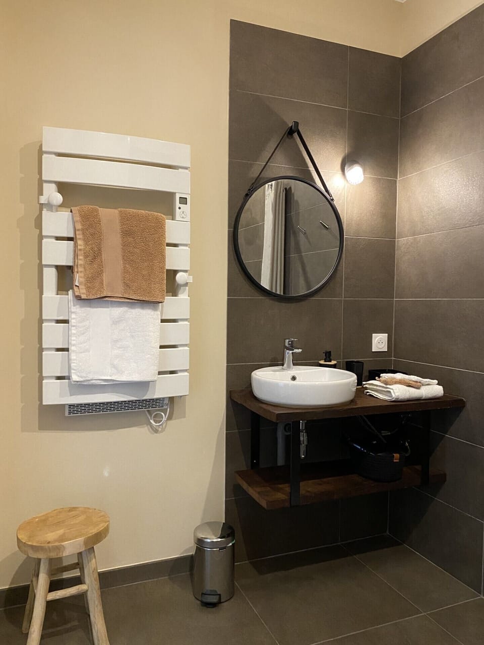 Classic Double Room, Private Bathroom, Garden View (Cosy) | Bathroom
