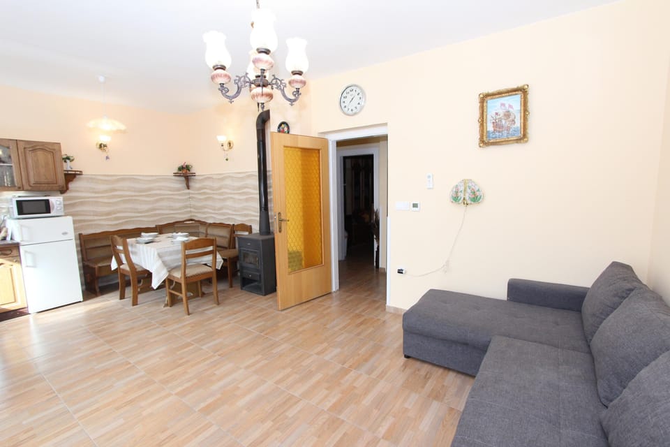 Apartment, 3 Bedrooms, Balcony | Living area