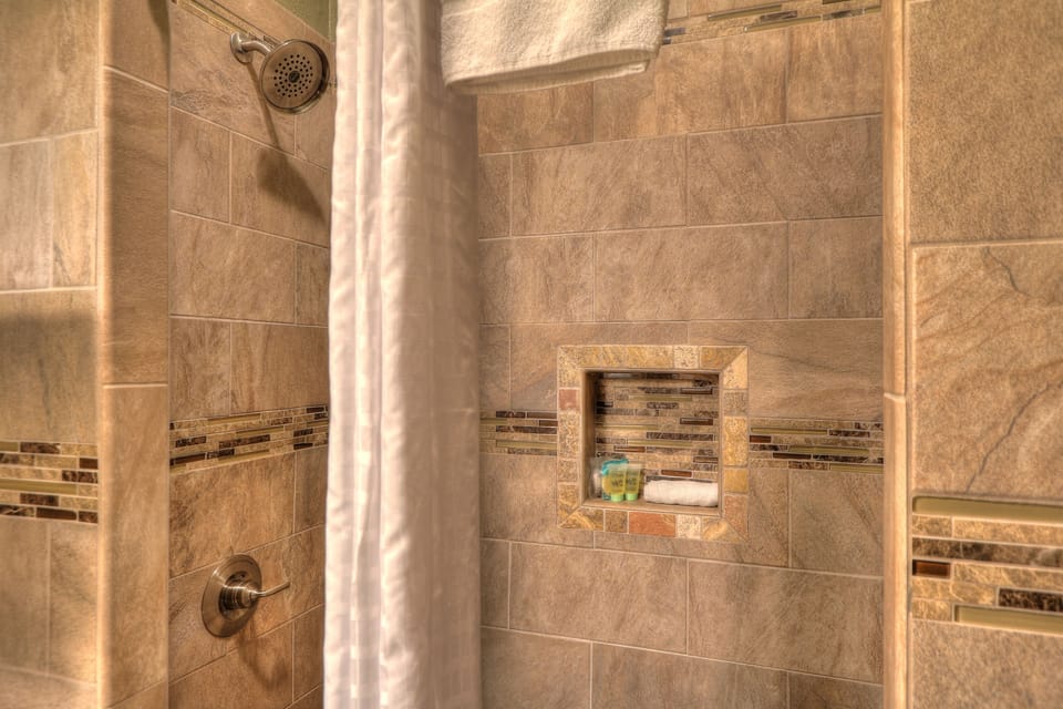 Standard Room, 1 Double Bed with Sofa bed | Bathroom | Combined shower/tub, deep soaking tub, free toiletries, towels