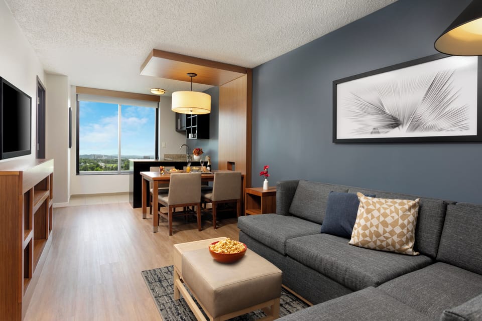 Suite, 1 King Bed | In-room safe, desk, soundproofing, iron/ironing board