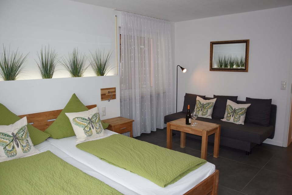 Double Room | Minibar, in-room safe, free WiFi, bed sheets