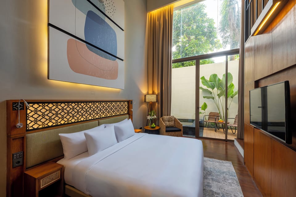 Minibar, in-room safe, desk, blackout drapes