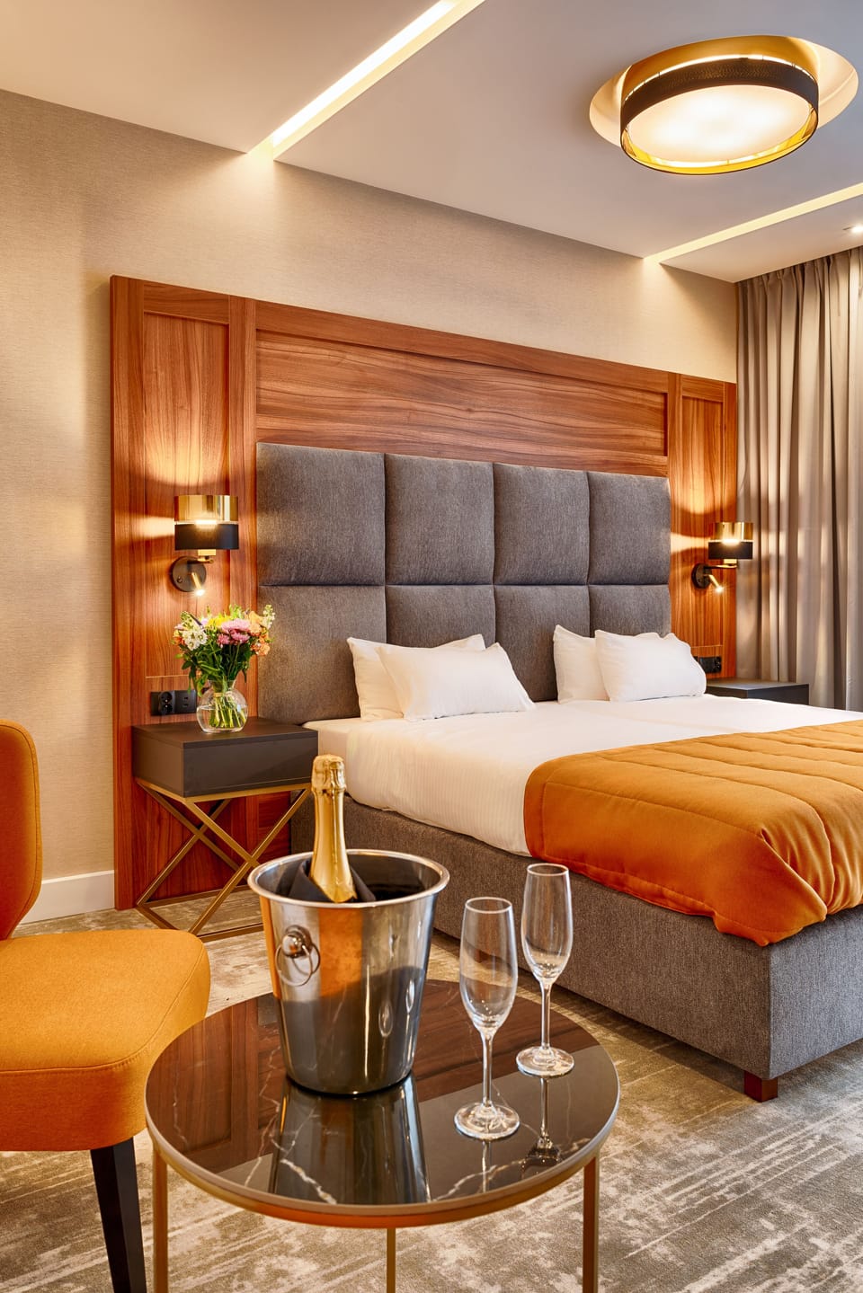 Double Room | In-room safe, desk, laptop workspace, soundproofing