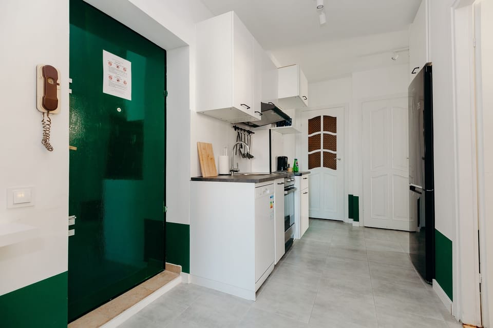 Exclusive Apartment | Private kitchen | Full-size fridge, oven, stovetop, electric kettle