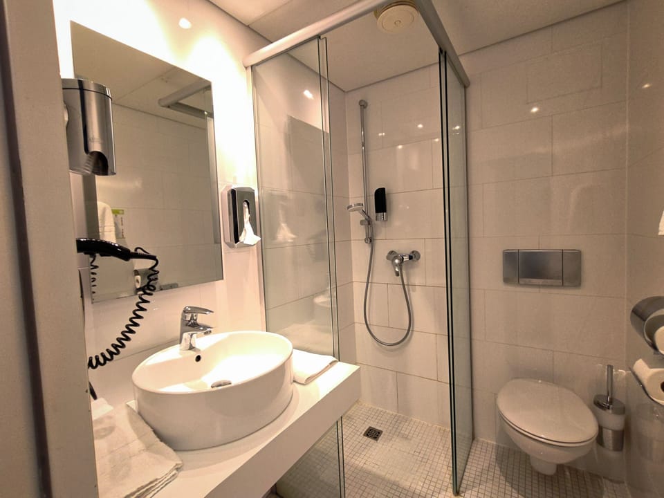Double Room | Bathroom | Hair dryer