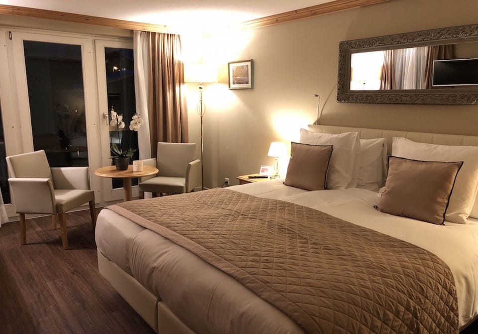 Superior Double Room, Mountain View (Matterhorn) | Hypo-allergenic bedding available, minibar, in-room safe, WiFi (free)