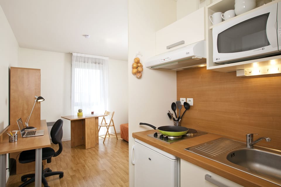 Private kitchenette
