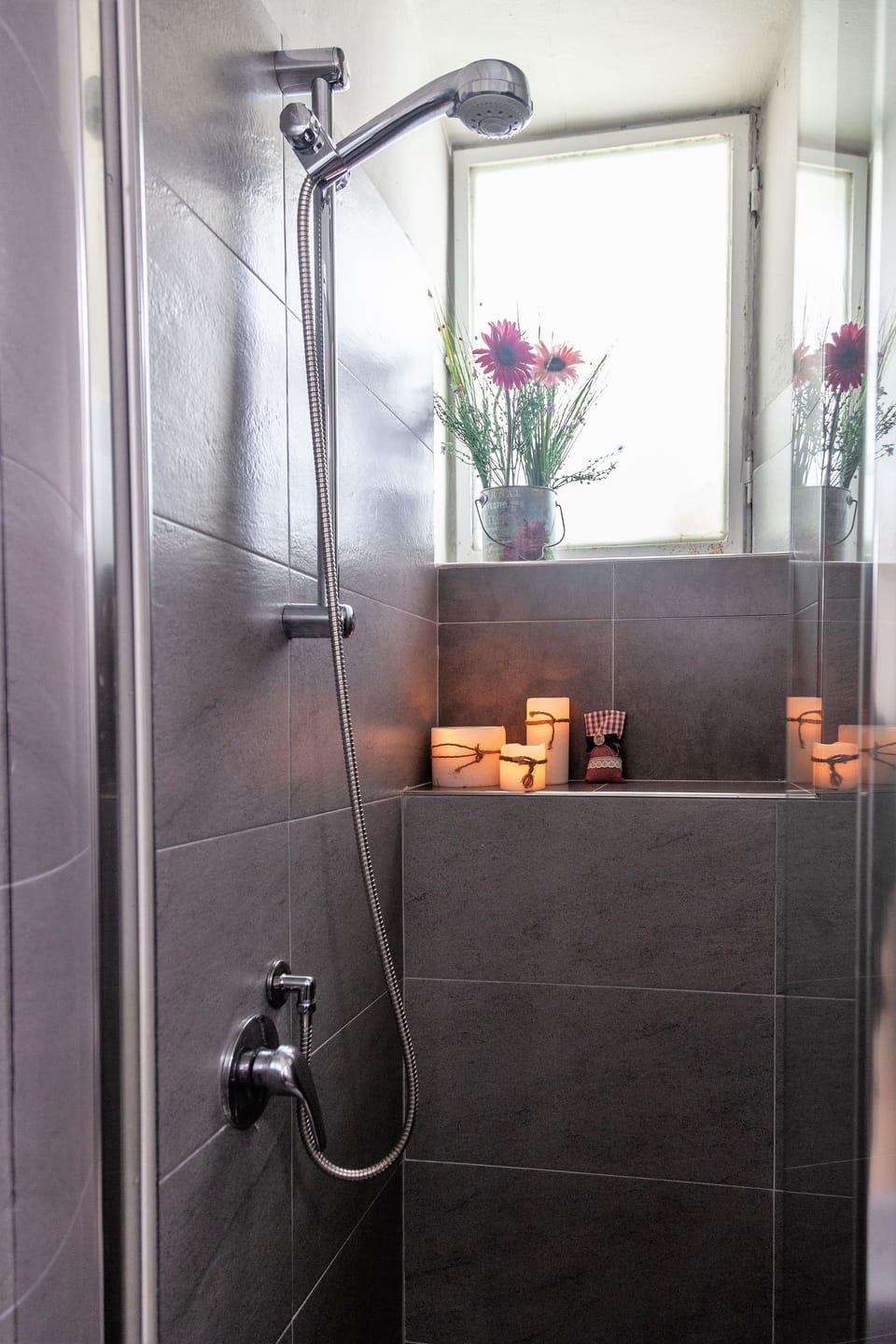 Double Room, Garden View, Ground Floor | Bathroom | Shower, rainfall showerhead, eco-friendly toiletries, hair dryer