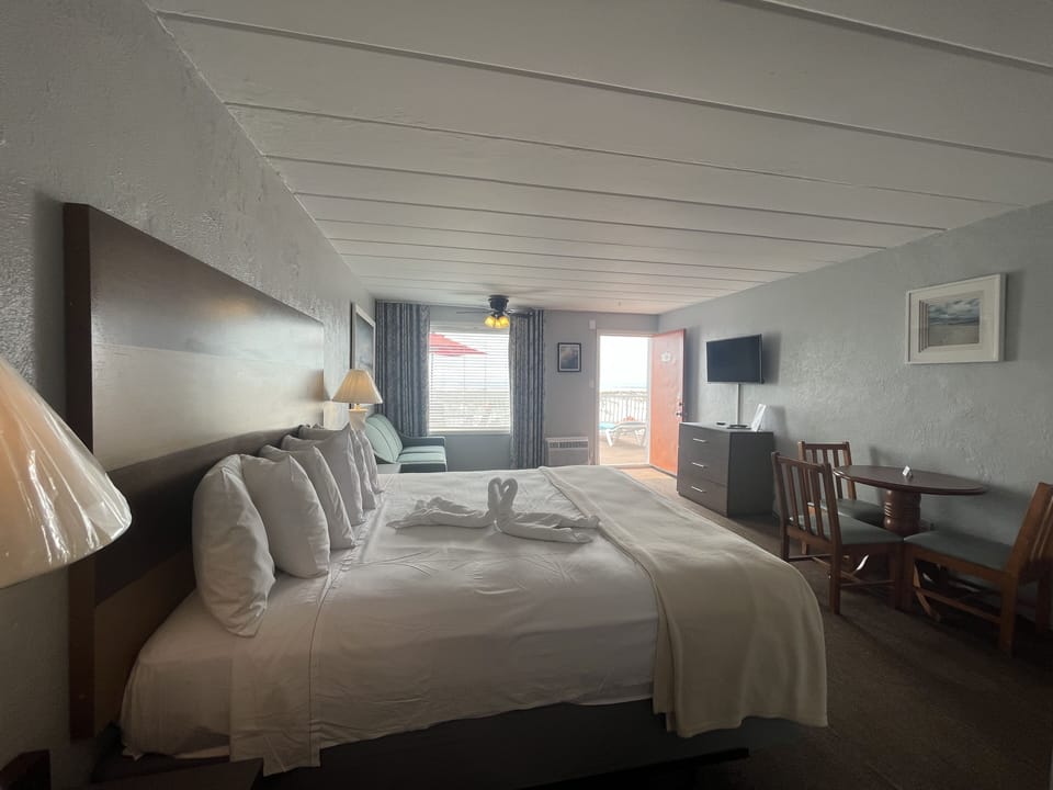 Family Suite, 1 King Bed with Sofa bed, Kitchenette (Ocean Front) | 1 bedroom, WiFi (free), bed sheets