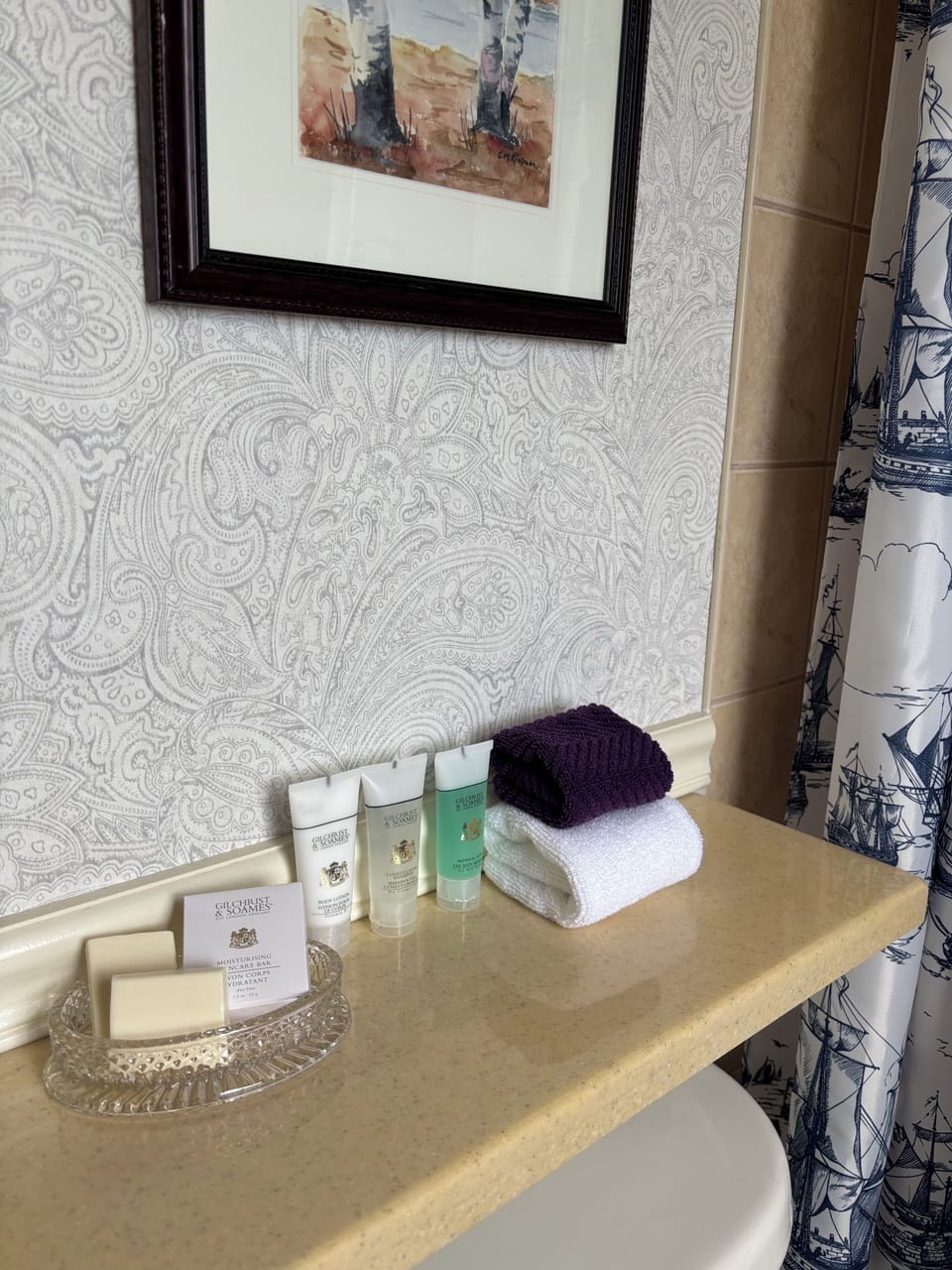 Kenneth Room | Bathroom | Shower, hair dryer, towels