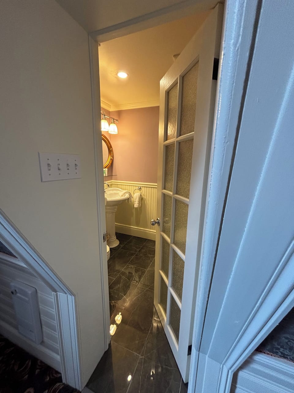 Thomas Room | Bathroom | Shower, hair dryer, towels