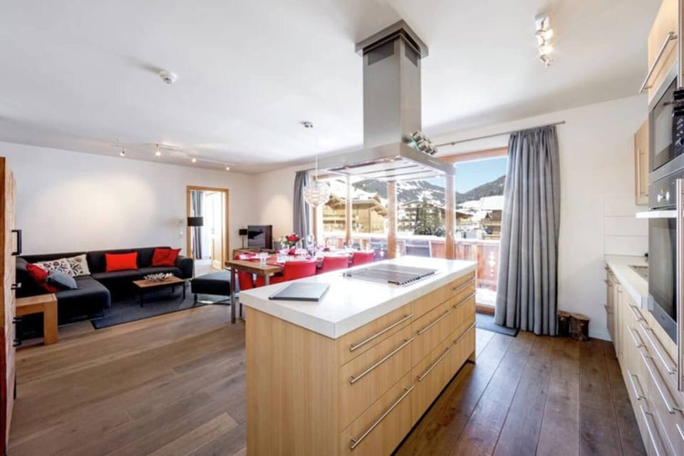 Apartment | 3 bedrooms, free WiFi, bed sheets