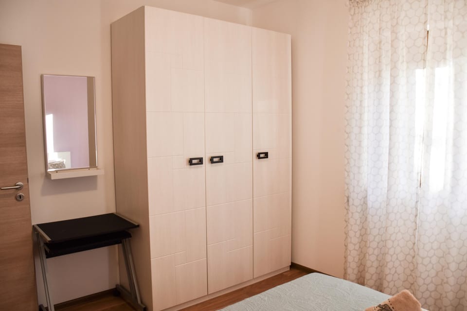 House, 2 Bedrooms, Terrace, Garden View | 2 bedrooms, iron/ironing board, free WiFi, bed sheets