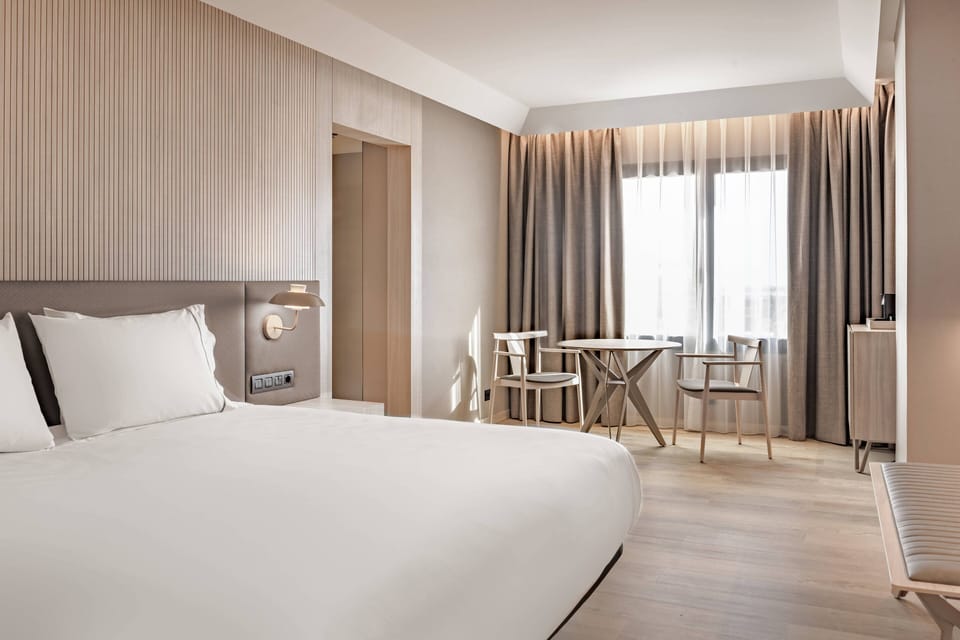 Premium bedding, minibar, in-room safe, desk