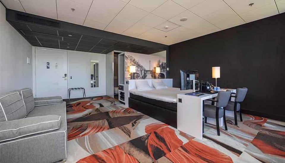 Family Room | In-room safe, desk, cribs/infant beds, free WiFi