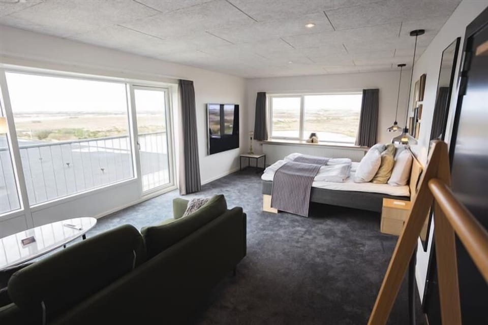 Junior Suite | Premium bedding, iron/ironing board, free WiFi, bed sheets