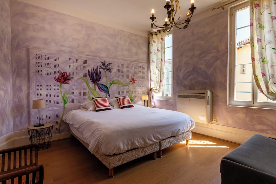 Standard Double Room, 1 Double Bed, Private Bathroom | Desk, free cribs/infant beds, free WiFi, bed sheets
