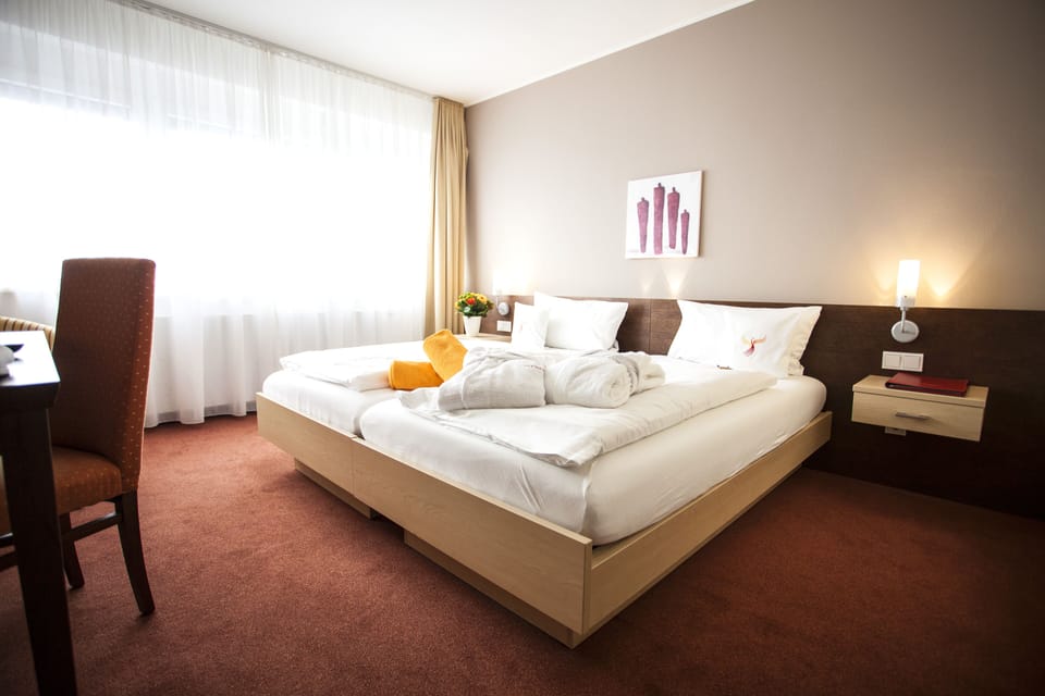 Comfort Double Room, Park View | In-room safe, desk, laptop workspace, soundproofing