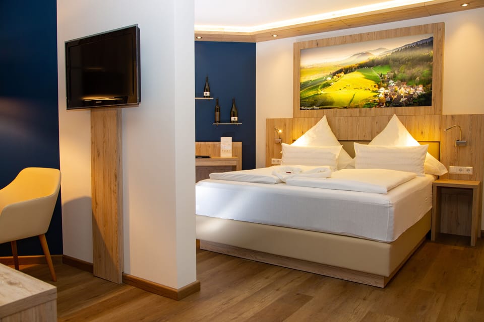 Deluxe Double Room, 1 Double Bed | Premium bedding, in-room safe, desk, free WiFi