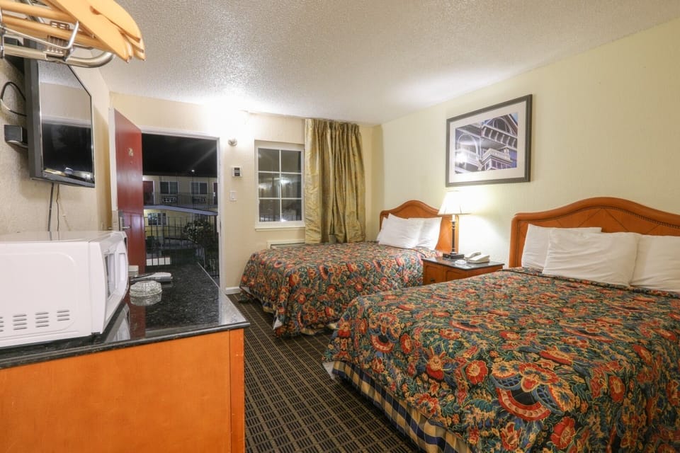 Free WiFi, bed sheets, wheelchair access