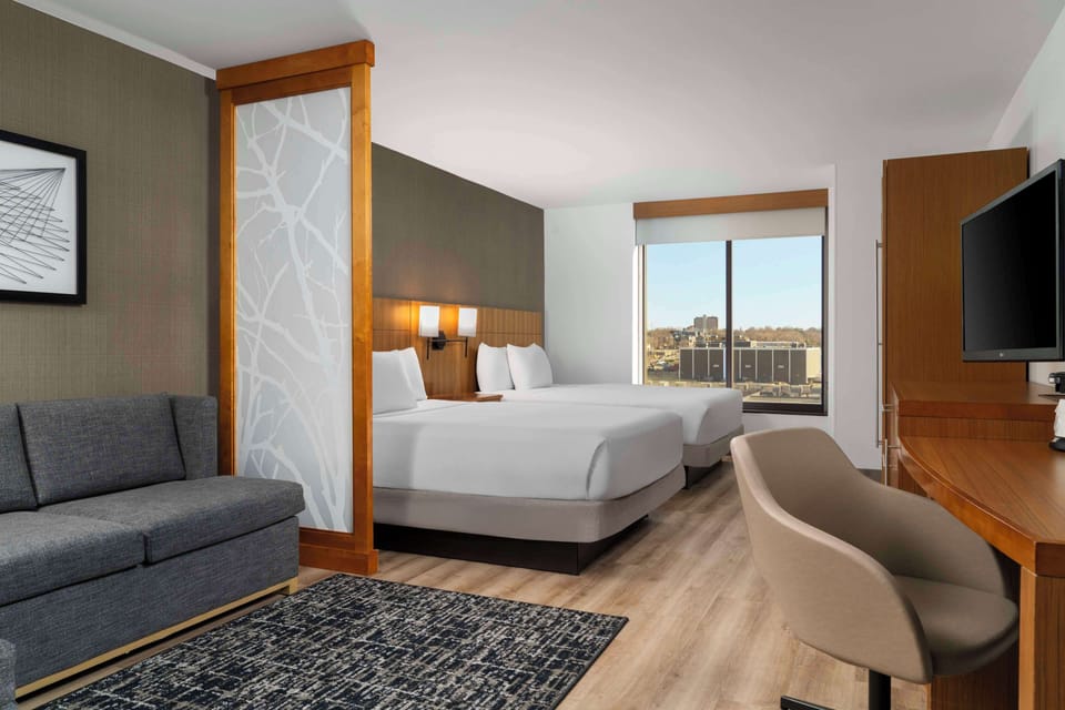 In-room safe, desk, iron/ironing board, free cribs/infant beds