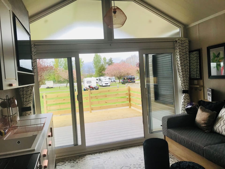 Cabin | Living area | 30-inch TV with cable channels