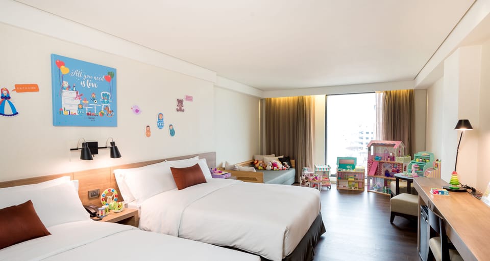Signature Quadruple Room | Children's theme room