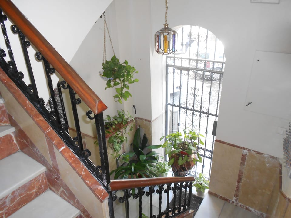 Pensión Pérez Montilla Bed and Breakfast in Seville