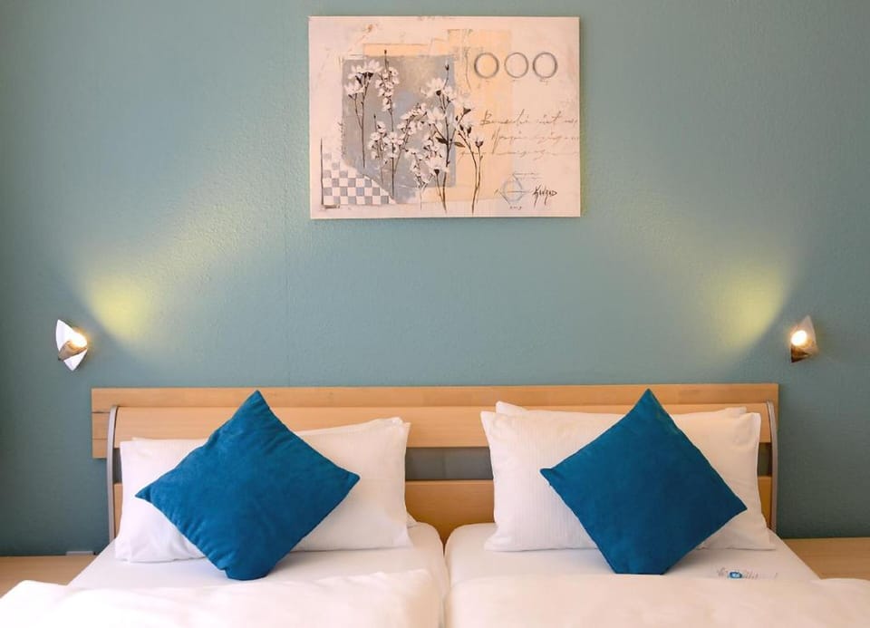 Double Room | Desk, laptop workspace, free WiFi, bed sheets