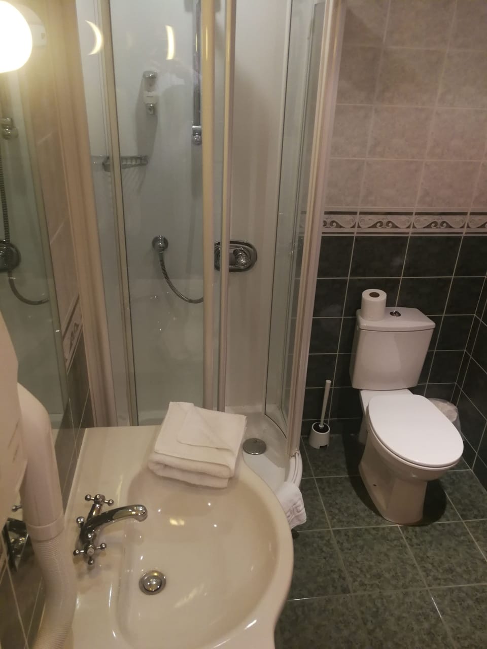 Family Room | Bathroom | Hair dryer, towels