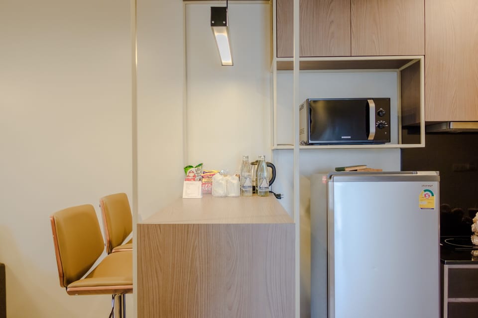 Family Room | Private kitchen | Electric kettle