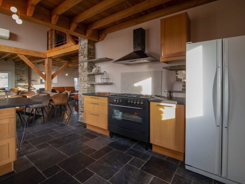 House | Private kitchen | Highchair