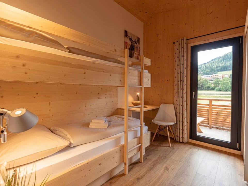Apartment | 2 bedrooms, individually furnished, bed sheets