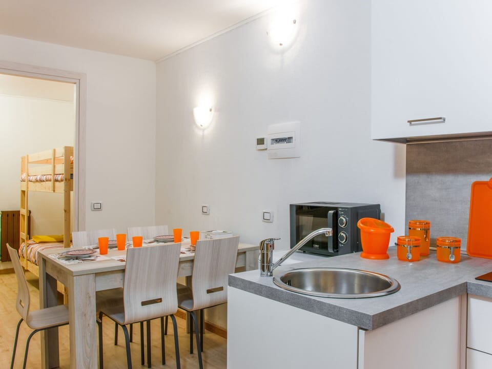 Apartment | Dining