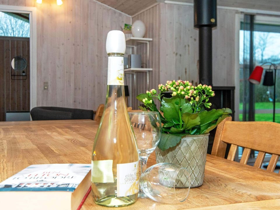 House | Food and drink